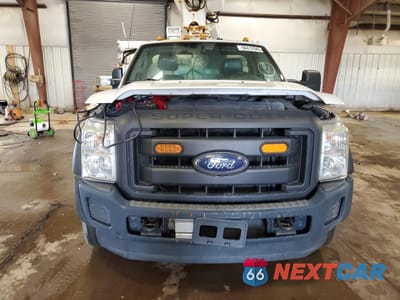 Piąte zdjęcie samochodu w środku: 2015 FORD F450 SUPER DUTY VIN:1FDUF4GY8FEA90055 - miniatura