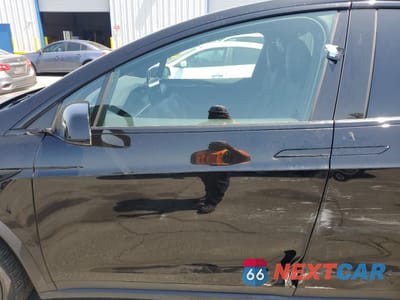 Zdjęcie 7 z 13 samochodu: 2024 TESLA MODEL X VIN:7SAXCDE59RF435859 - miniatura