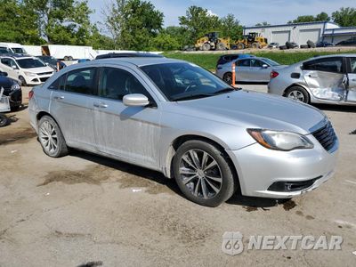 Czwarte zdjęcie samochodu z boku: 2012 CHRYSLER 200 TOURING VIN:1C3CCBBGXCN297039 - miniatura