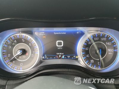 Zdjęcie 9 z 13 samochodu: 2017 CHRYSLER 300 S VIN:2C3CCABG3HH645368 - miniatura