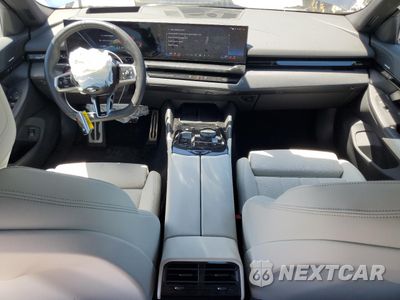 Zdjęcie 8 z 12 samochodu: 2024 BMW 530 I VIN:WBA43FJ03RCP88968 - miniatura