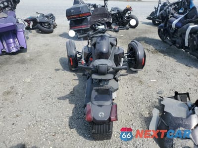 Czwarte zdjęcie samochodu z boku: 2019 CAN-AM RYKER RALLY EDITION VIN:3JB2GEG40KJ000031 - miniatura