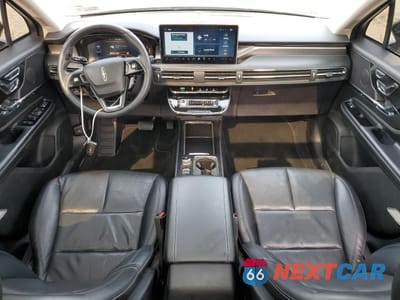 Zdjęcie 8 z 15 samochodu: 2023 LINCOLN CORSAIR RESERVE VIN:5LMCJ2DA2PUL23132 - miniatura