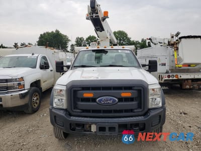 Piąte zdjęcie samochodu w środku: 2015 FORD F450 SUPER DUTY SERVICE TRUCK VIN:1FDUF4GY6FED21163 - miniatura