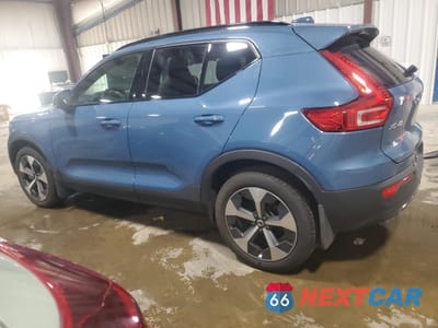 Drugie zdjęcie samochodu z przodu: 2023 VOLVO XC40 PLUS VIN:YV4L12UW6P2077083 - miniatura