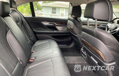Zdjęcie 6 z 10 samochodu: 2016 BMW 750 XI VIN:WBA7F2C53GG419295 - miniatura
