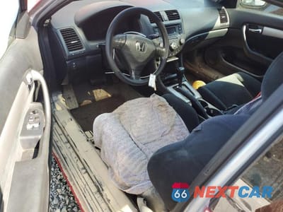Zdjęcie 8 z 12 samochodu: 2003 HONDA ACCORD EX VIN:1HGCM72633A014695 - miniatura