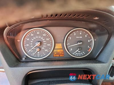 Zdjęcie 9 z 13 samochodu: 2013 BMW X5 XDRIVE35I VIN:5UXZV4C51D0B10747 - miniatura