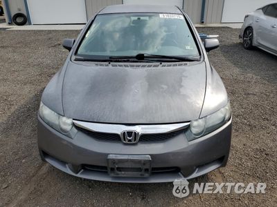 Piąte zdjęcie samochodu w środku: 2010 HONDA CIVIC LX VIN:2HGFA1F52AH501437 - miniatura