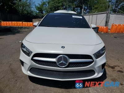 Piąte zdjęcie samochodu w środku: 2020 MERCEDES-BENZ A 220 4MATIC VIN:WDD3G4FB8LW039807 - miniatura