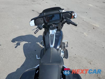 Zdjęcie 6 z 10 samochodu: 2024 HARLEY-DAVIDSON FLHX VIN:1HD1KB715RB650919 - miniatura