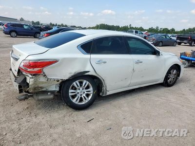 Trzecie zdjęcie samochodu z tyłu: 2013 NISSAN ALTIMA 2.5 VIN:1N4AL3AP3DN440317 - miniatura