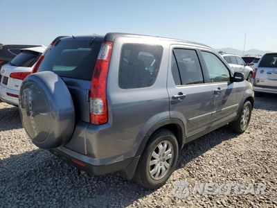 Trzecie zdjęcie samochodu z tyłu: 2005 HOND CRV EX-L VIN:JHLRD78985C058163 - miniatura