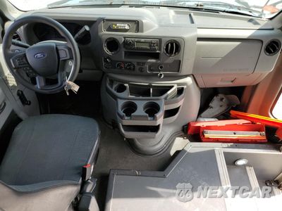 Zdjęcie 8 z 12 samochodu: 2023 FORD ECONOLINE E350 SUPER DUTY CUTAWAY VAN VIN:1FDEE3FN9PDD05734 - miniatura