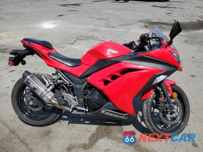 2016 KAWASAKI EX300 B JKAEX8B11GDA31795 - główne zdjęcie licytacji z USA - miniatura