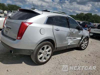 Trzecie zdjęcie samochodu z tyłu: 2016 CADILLAC SRX PERFORMANCE COLLECTION VIN:3GYFNCE36GS583042 - miniatura