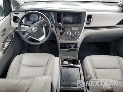 Zdjęcie 8 z 15 samochodu: 2018 TOYOTA SIENNA XLE VIN:5TDYZ3DCXJS957359 - miniatura