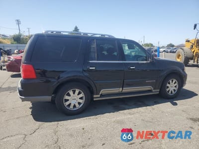 Trzecie zdjęcie samochodu z tyłu: 2003 LINCOLN NAVIGATOR VIN:5LMFU28R73LJ30317 - miniatura