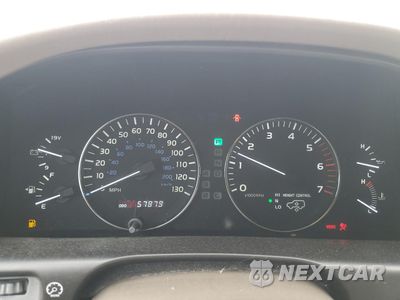 Zdjęcie 9 z 13 samochodu: 2003 LEXUS LX 470 VIN:JTJHT00WX33534413 - miniatura