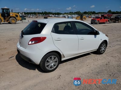 Trzecie zdjęcie samochodu z tyłu: 2012 MAZDA MAZDA2 VIN:JM1DE1KY3C0150264 - miniatura