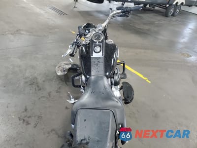 Zdjęcie 6 z 10 samochodu: 2015 HARLEY-DAVIDSON FLSTFB FATBOY LO VIN:1HD1JNV10FC016690 - miniatura