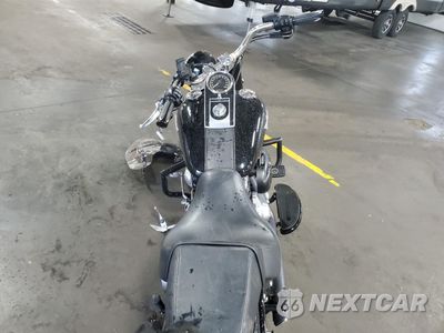 Zdjęcie 6 z 10 samochodu: 2015 HARLEY-DAVIDSON FLSTFB FATBOY LO VIN:1HD1JNV10FC016690 - miniatura