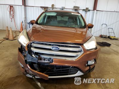 Piąte zdjęcie samochodu w środku: 2017 FORD ESCAPE SE VIN:1FMCU9GD7HUA37707 - miniatura