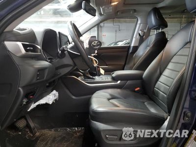 Zdjęcie 7 z 16 samochodu: 2022 TOYOTA HIGHLANDER XLE VIN:5TDHZRBH4NS574864 - miniatura