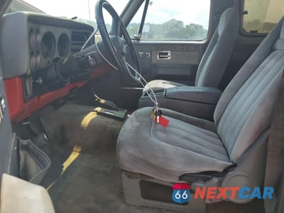 Zdjęcie 7 z 14 samochodu: 1989 CHEVROLET BLAZER V10 VIN:1GNEV18K7KF127659 - miniatura