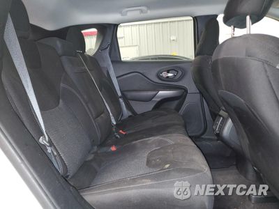 Zdjęcie 11 z 16 samochodu: 2019 JEEP CHEROKEE LATITUDE VIN:1C4PJLCB8KD222971 - miniatura