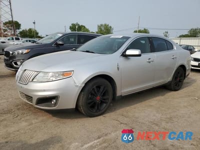 2011 LINCOLN MKS 1LNHL9DR5BG612949 - główne zdjęcie licytacji z USA - miniatura