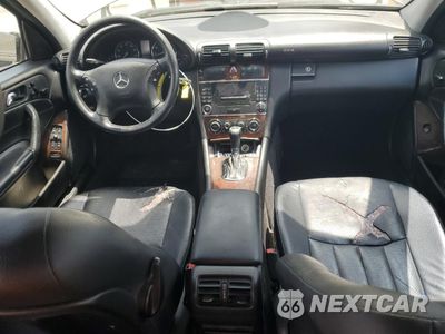 Zdjęcie 8 z 14 samochodu: 2005 MERCEDES-BENZ C 320 VIN:WDBRF64J35F581699 - miniatura