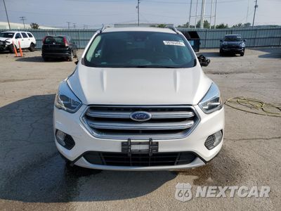 Piąte zdjęcie samochodu w środku: 2017 FORD ESCAPE TITANIUM VIN:1FMCU9JD8HUB97636 - miniatura