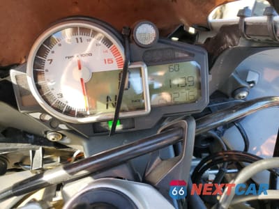 Zdjęcie 7 z 10 samochodu: 2010 BMW S 1000 RR VIN:WB1051707AZV40579 - miniatura