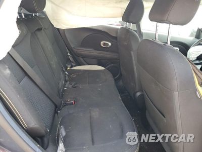 Zdjęcie 10 z 13 samochodu: 2016 KIA SOUL + VIN:KNDJP3A52G7336634 - miniatura