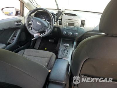 Zdjęcie 8 z 12 samochodu: 2015 KIA FORTE LX VIN:KNAFX4A64F5338073 - miniatura