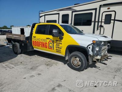 Czwarte zdjęcie samochodu z boku: 2021 CHEVROLET SILVERADO K3500 VIN:1GB4YSEY7MF240481 - miniatura