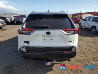 Zdjęcie 6 z 14 samochodu: 2021 TOYOTA RAV4 PRIME XSE VIN:JTMFB3FV6MD070819 - miniatura