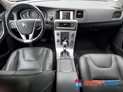 Zdjęcie 8 z 16 samochodu: 2017 VOLVO V60 CROSS COUNTRY PREMIER VIN:YV440MWK3H1039525 - miniatura