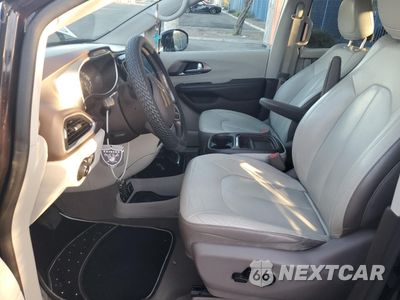 Zdjęcie 7 z 14 samochodu: 2017 CHRYSLER PACIFICA TOURING L VIN:2C4RC1BG9HR527020 - miniatura