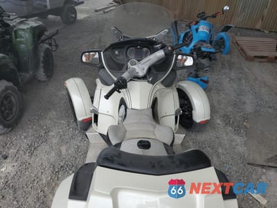 Zdjęcie 6 z 9 samochodu: 2011 CAN-AM SPYDER ROADSTER RT-LTD VIN:2BXJBDC10BV000591 - miniatura