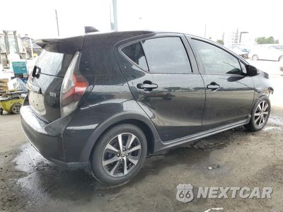 Trzecie zdjęcie samochodu z tyłu: 2018 TOYOTA PRIUS C VIN:JTDKDTB39J1606558 - miniatura