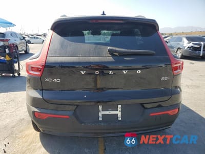 Zdjęcie 6 z 16 samochodu: 2024 VOLVO XC40 CORE VIN:YV4L12UK6R2360261 - miniatura