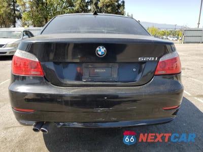 Zdjęcie 6 z 12 samochodu: 2008 BMW 528 I VIN:WBANU53598C115041 - miniatura