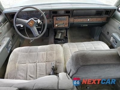 Zdjęcie 8 z 14 samochodu: 1984 CHEVROLET CAPRICE CLASSIC VIN:1G1AN69H9EX120047 - miniatura