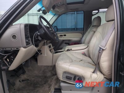 Zdjęcie 7 z 13 samochodu: 2001 GMC YUKON XL K1500 VIN:3GKFK16T21G258677 - miniatura