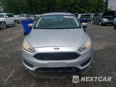 Piąte zdjęcie samochodu w środku: 2017 FORD FOCUS SE VIN:1FADP3F29HL315970 - miniatura