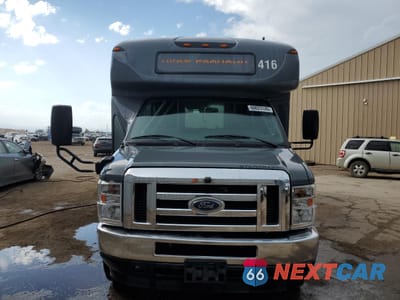Piąte zdjęcie samochodu w środku: 2022 FORD ECONOLINE E450 SUPER DUTY CUTAWAY VAN VIN:1FDFE4FN8NDC37756 - miniatura