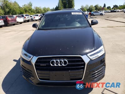 Piąte zdjęcie samochodu w środku: 2016 AUDI Q3 PRESTIGE VIN:WA1GFCFS2GR023769 - miniatura