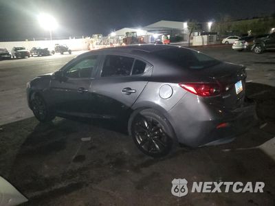 Drugie zdjęcie samochodu z przodu: 2018 MAZDA 3 TOURING VIN:3MZBN1V3XJM216470 - miniatura